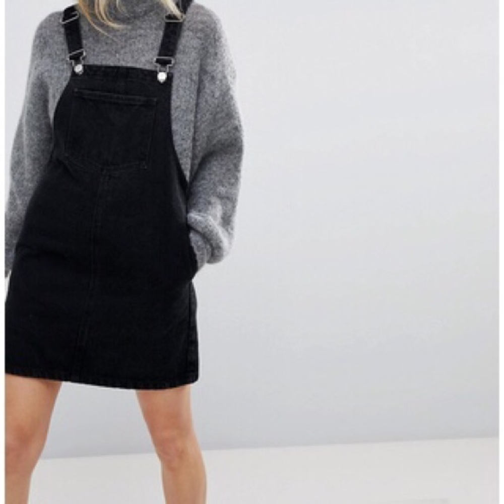 Forever 21 Black Overall Dress